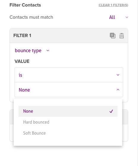 Filtre de contacts réglé sur Bounce type, liste de valeurs ouverte montrant None, Hard bounced et Soft Bounce